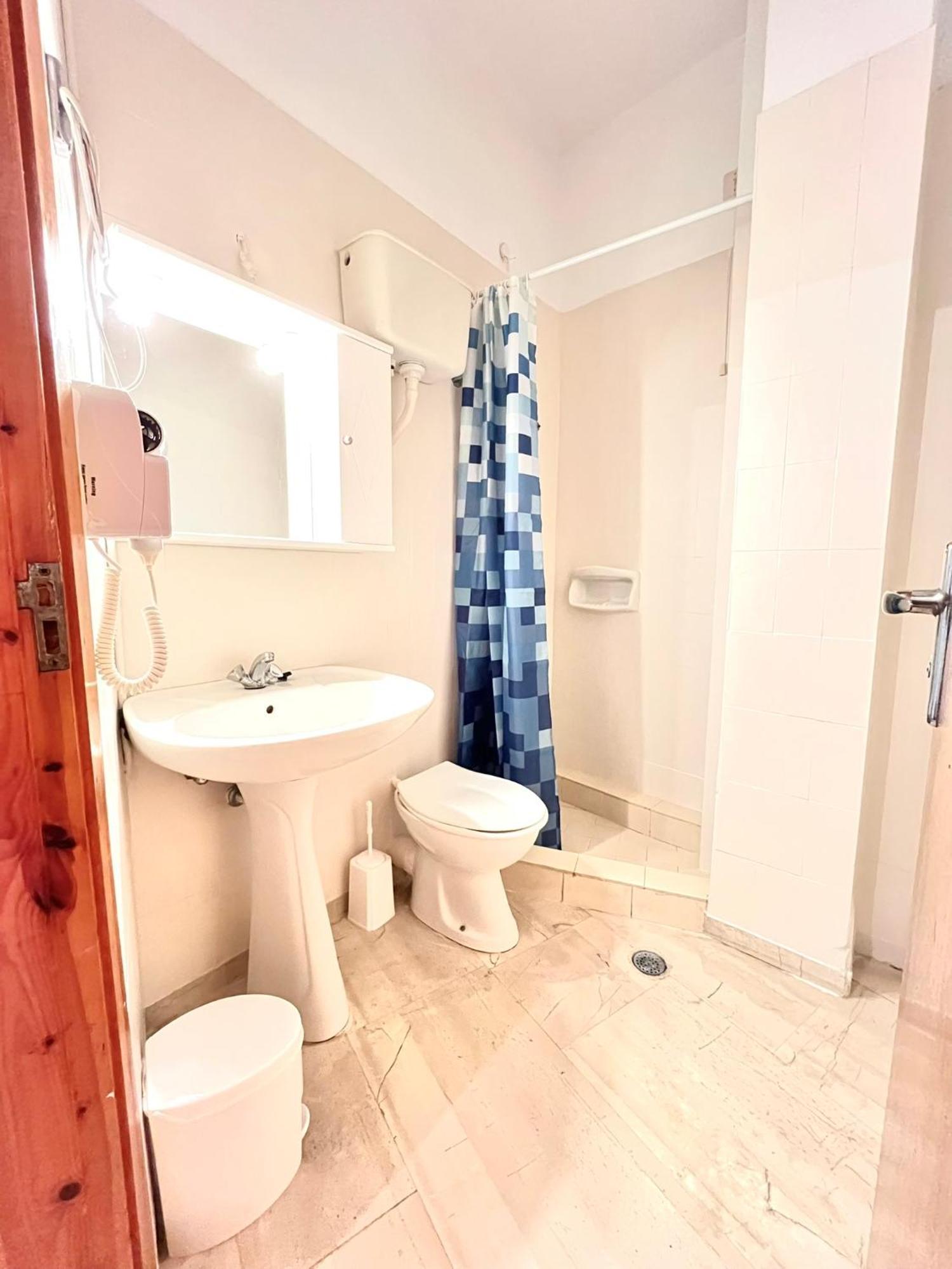 Oelia Rooms & Apartments Agia Marina  Extérieur photo