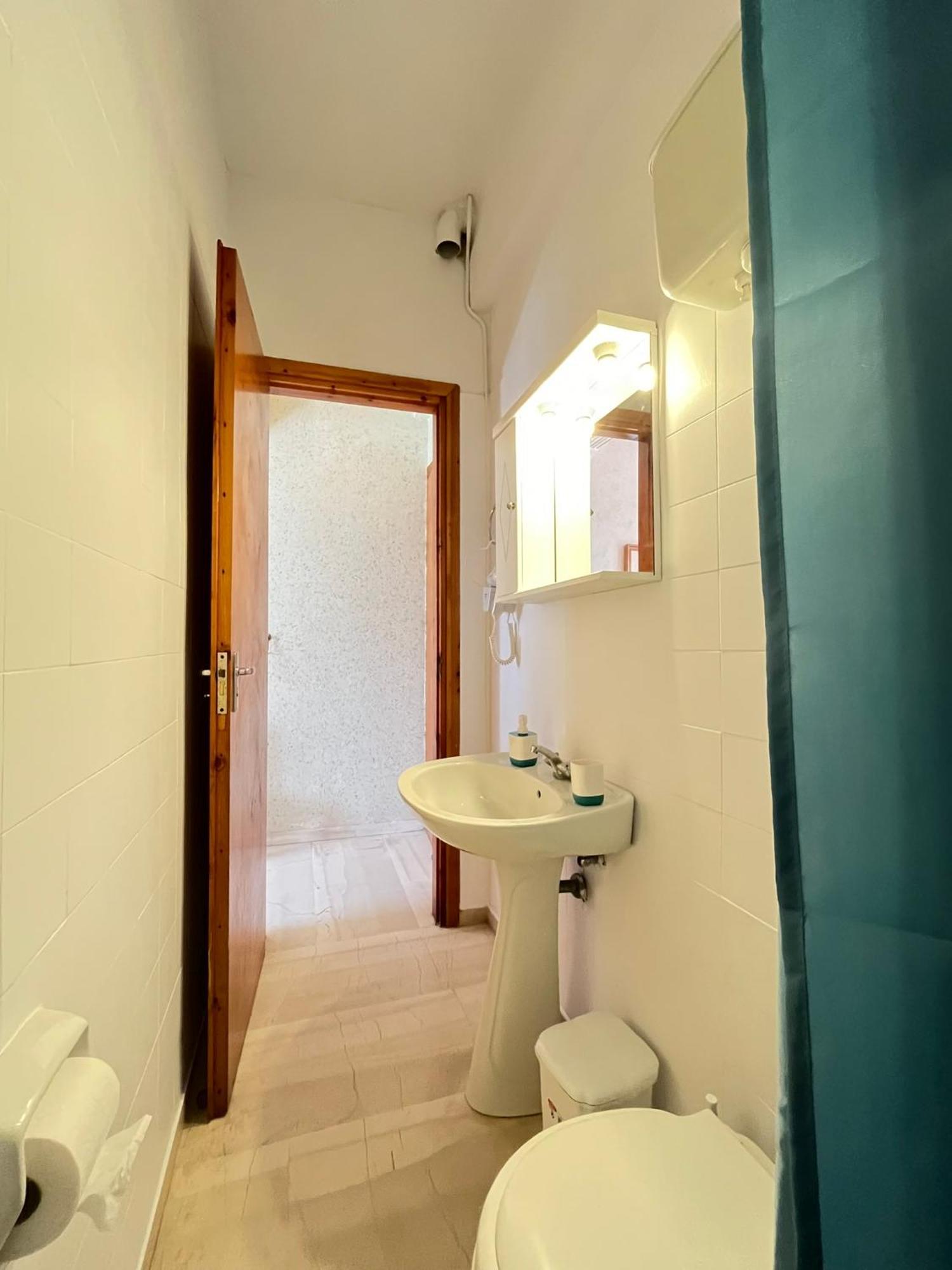 Oelia Rooms & Apartments Agia Marina  Extérieur photo