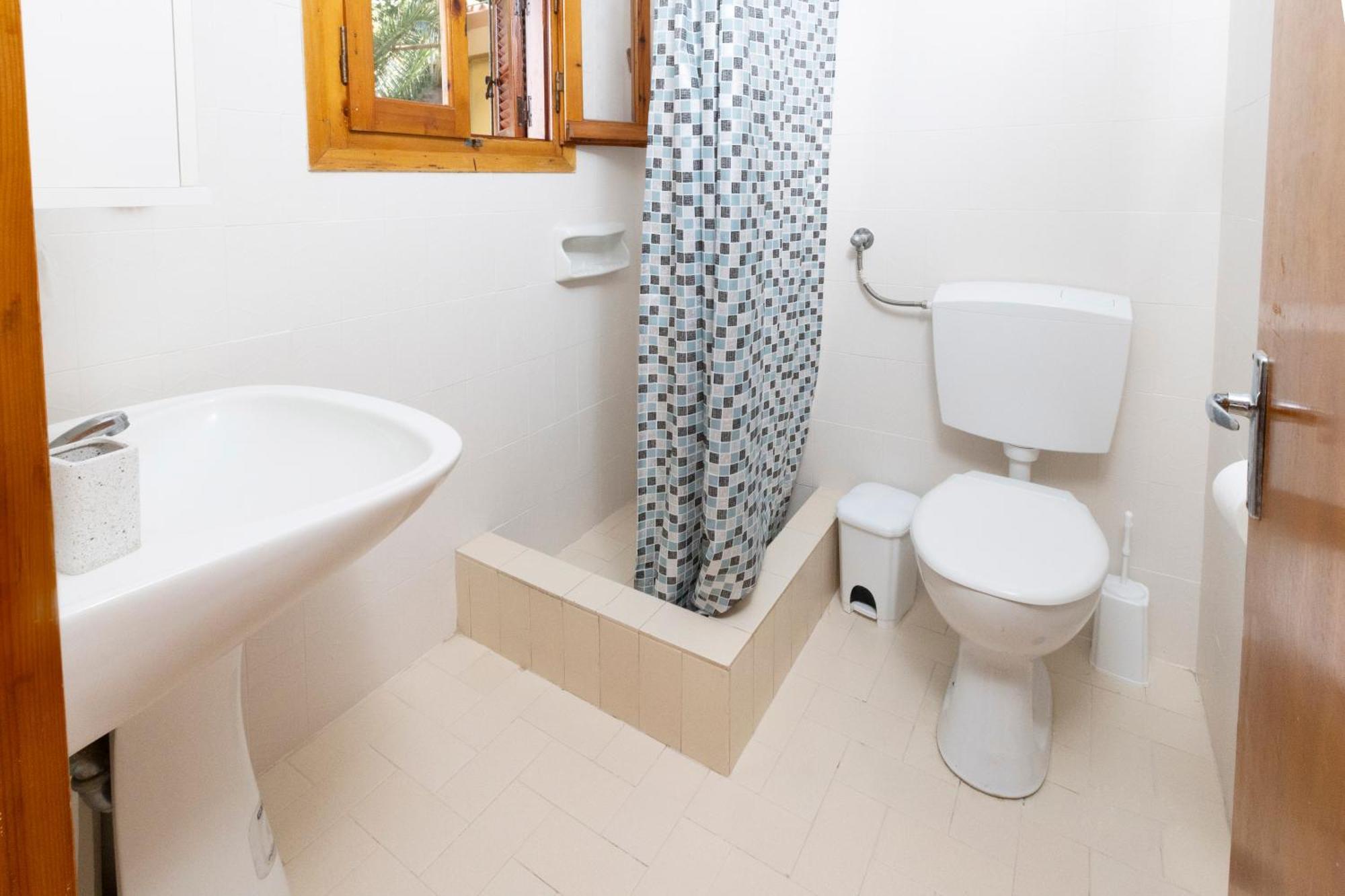 Oelia Rooms & Apartments Agia Marina  Extérieur photo