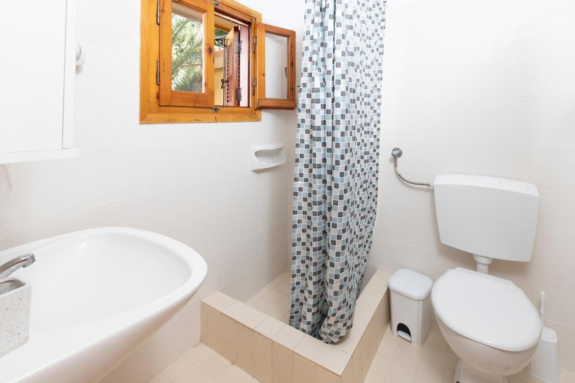 Oelia Rooms & Apartments Agia Marina  Extérieur photo