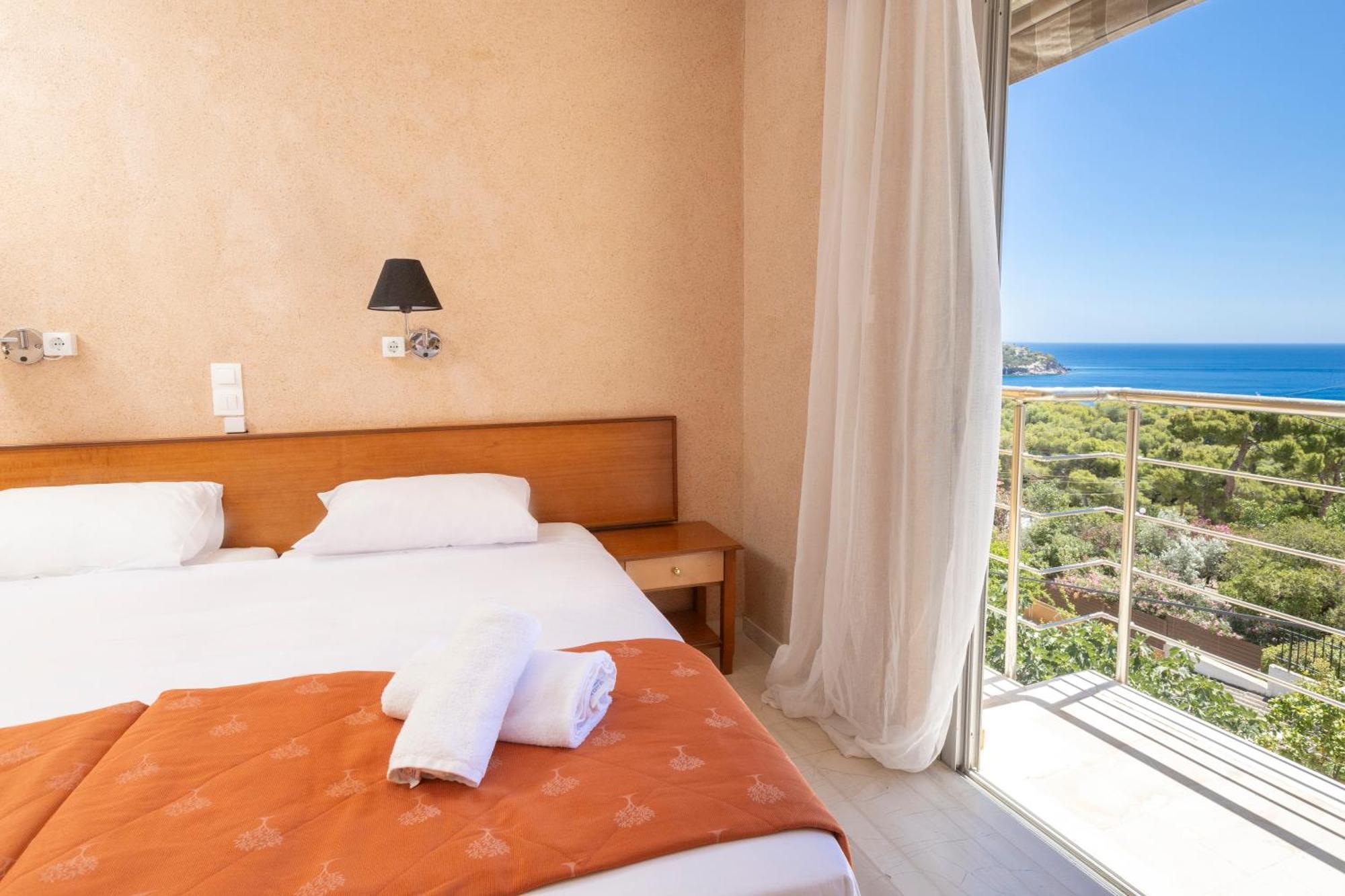 Oelia Rooms & Apartments Agia Marina  Extérieur photo